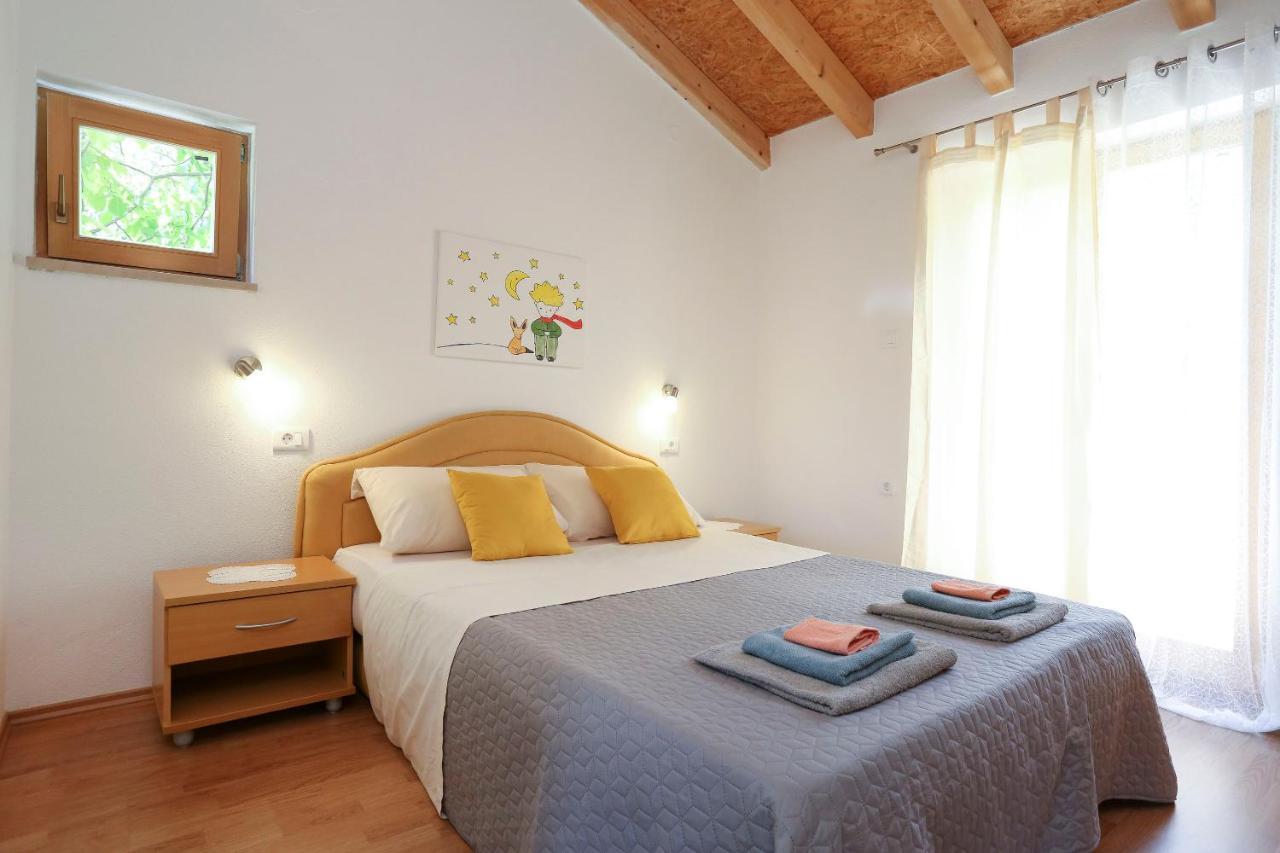 House Marijan Villa Sestanovac Exterior photo